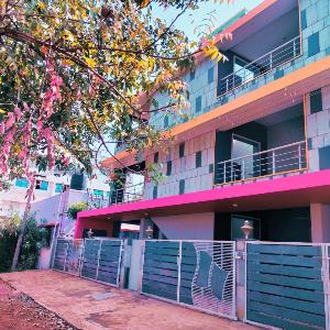 Naadi Nest - 2 Bed Room Service Apartment