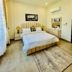 Self-Checkin 1 Bed SkyParkOne Gulberg Greens Islamabad