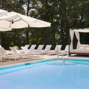 Hotels near Capitol Theatre Port Chester - Hilton Westchester