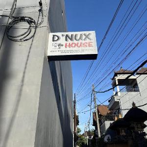 D nux House