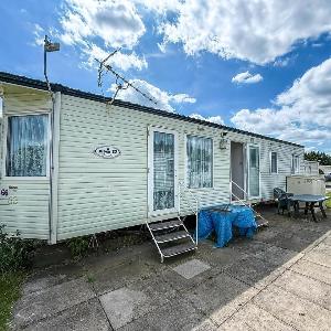 Lovely 8 Berth Caravan At Southview Skegness With Lake Views Ref 33066Cl
