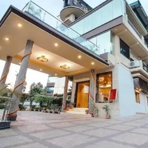 Hotel Jsr Inn