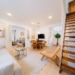 Group-Friendly 4BR Lisbon Duplex Castle View