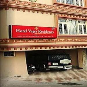 Hotel Yeasel continental by Staynest 100 meter from Ridge Park