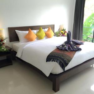 The Seashore Kamala Service Apartment