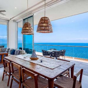 Panoramic Oceanview 4BR Penthouse with Private Hot Tub