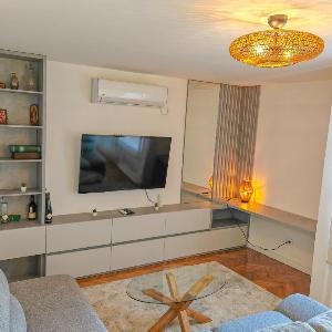 Apartman Petar-Spacious Friendly Stay in the Heart of Budva