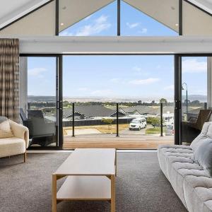 Peaceful Taupo Escape With King Suite and Comfort