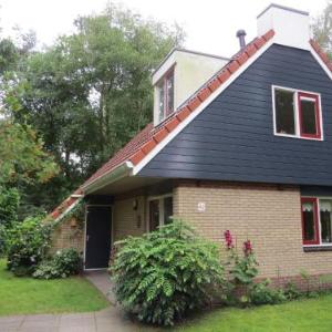 Well-kept house with garden near the Lemelerberg