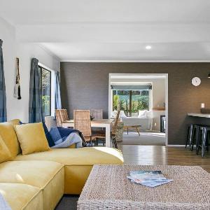 Shepherds Retreat - Cozy Group Stay With Air Con and Outdoor Dining
