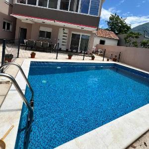 Villa Passaggio Private Pool & Tranquil Stay Near the Sea