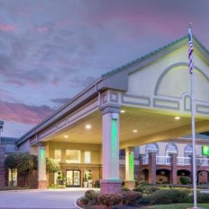 Hotels near Gold Country Fairgrounds - Holiday Inn Auburn