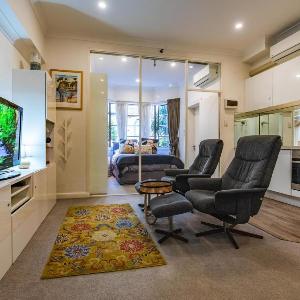 Long-Term Listing - Oversized Potts Point Studio