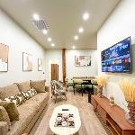 Urban Flat 199 - Parisian 5 Bedroom Central Flat Paris 