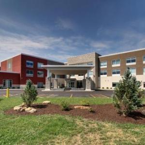 Holiday Inn Express & Suites Galesburg