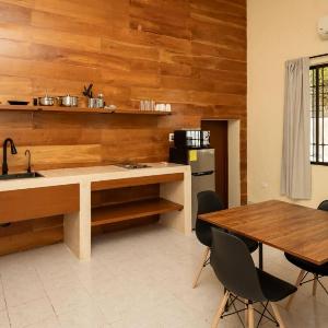 Bright & Spacious Ground Floor Suite Casa Jurel