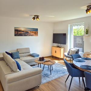 Traumhafte FeWo mit Garten und Sauna an der Küste