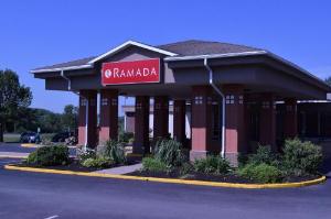 Ramada by Wyndham East Syracuse Carrier Circle, East Syracuse