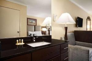 Days Inn by Wyndham Concord, Concord