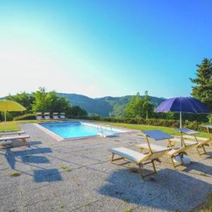 Duplex Holiday Home in Tredozio with Swimming Pool