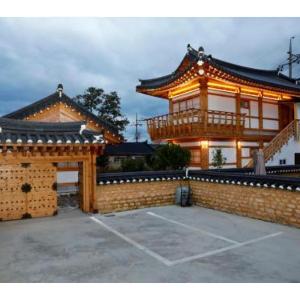 Hanok Stay Mokhyang