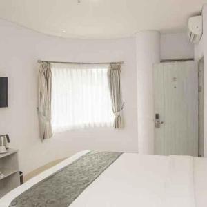 Hotel Kembang Cihamplas Bandung