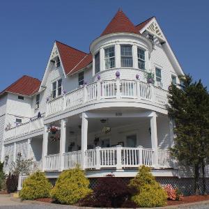 Tavern on the Bay Hotel - Frank Sinatra Suite