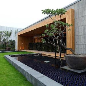 H Villa Inn