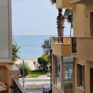 Lisbona Apartment Seconda fila mare Rif A600