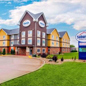 Hotels near UNI McLeod Center - Suburban Studios Cedar Falls