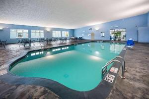 Clarion Pointe, Green Bay