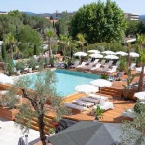 Arena Aix Hotels - Renaissance by Marriott Aix-en-Provence Hotel