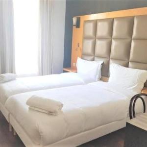 Adidas Arena Paris Hotels - Hotel de France 18