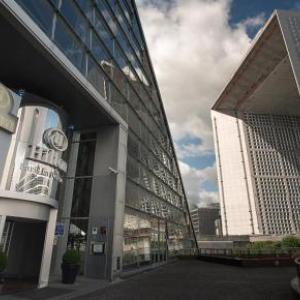 Hotels near Paris La Défense Arena - Hilton Paris La Defense