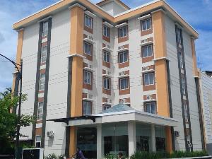 Skyward Hotel, Manado