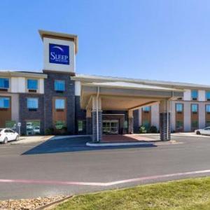 Pleasanton Hotels Deals At The 1 Hotel In Tx Sleep Inn Suites Jourdanton Pleasanton