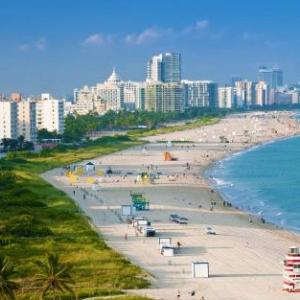 Hotels near South Pointe Park - Sobe Hostel & Bar
