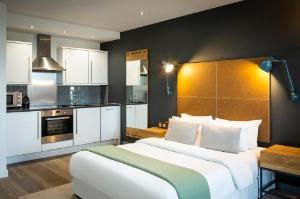 Aparthotel Adagio London Brentford, Brentford