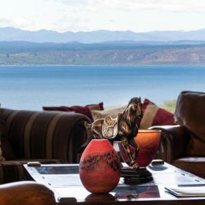 Hotels near Taupo Amphitheatre - The Flying Trout Boutique Lodge