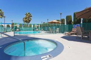 Holiday Inn Express Bakersfield, an IHG Hotel, Bakersfield