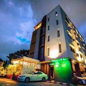 Green Paradise Hotel