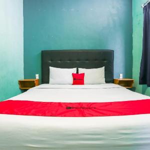 RedDoorz @ Sentosa Jaya Helvetia