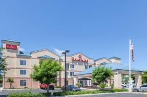 Ramada by Wyndham Fresno Northwest, Fresno