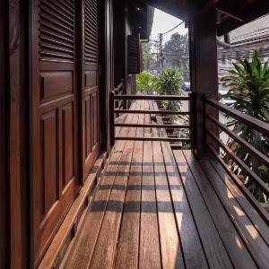 wisdom hotel