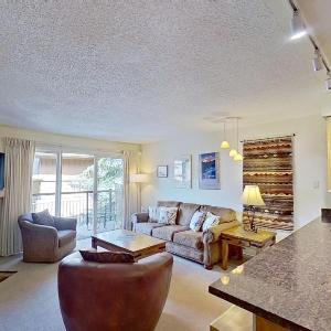 Crestwood 2214 Standard 1 Bedroom