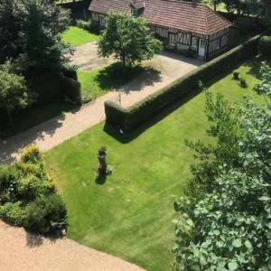 Gite au calme avec terrasse et parking prive