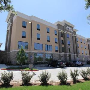 Hampton Inn & Suites Dallas Market Center
