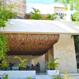 Upscale Condo Perfect Location