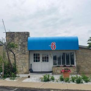 Hotels near Highmark Stadium Orchard Park - Motel 6-Hamburg NY