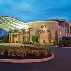 Hotels near Sahlen Field - DoubleTree By Hilton Buffalo Amherst